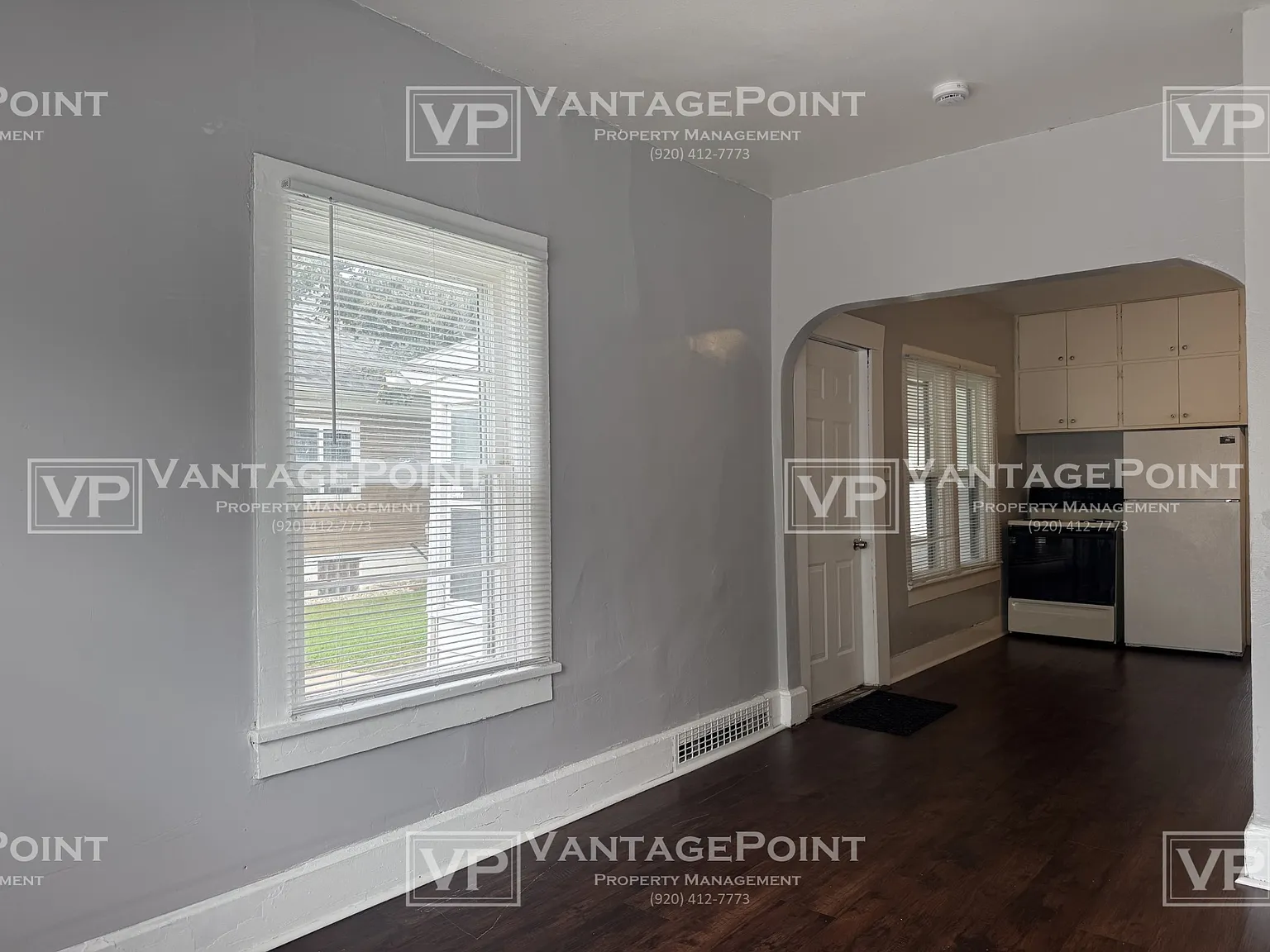 1183 Harvey Street - 2 — Photo 4