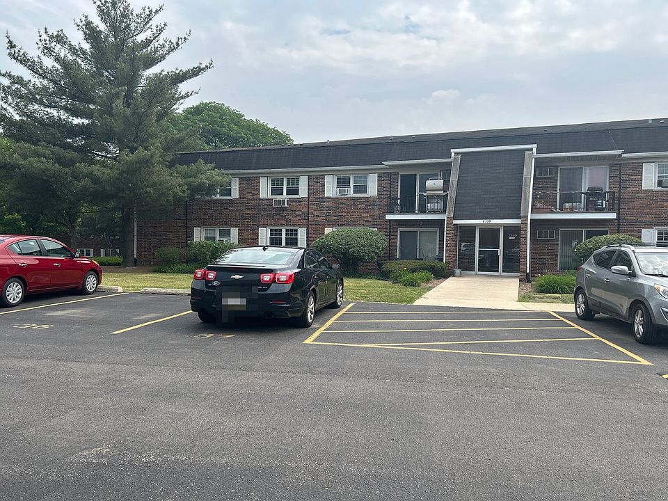 1st image of 2339 Ogden Ave APT 6