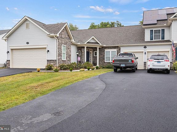 4th image of 13928 Patriot Way #109