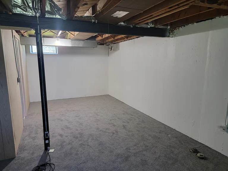 26053 Clancy St — Photo 12
