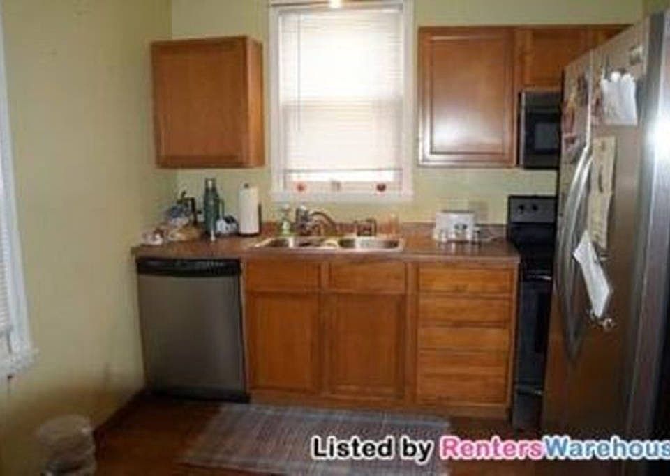 2nd image of 1382 Sherburne Ave
