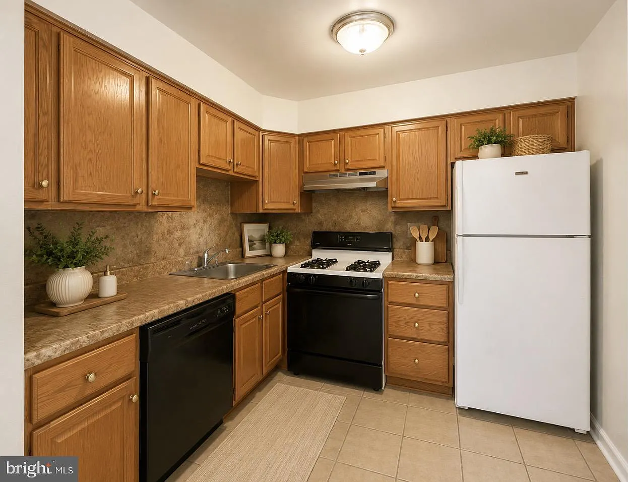 2 bed, 945 sqft, $1,650 — Photo 3