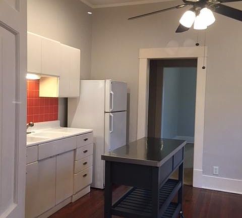 3rd image of 811 N Bishop Ave APT 2