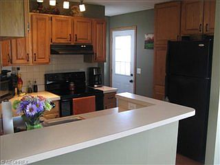4th image of 340 Kenroe Ave