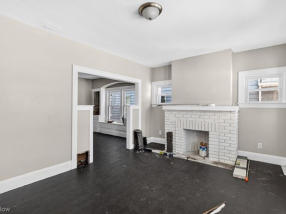 3rd image of 456 E 149th St
