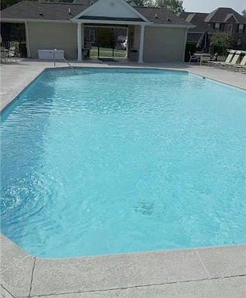 2nd image of 5016 Bunker Ln