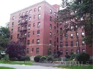 712 Larchmont Acres APT D, Larchmont, NY 10538
