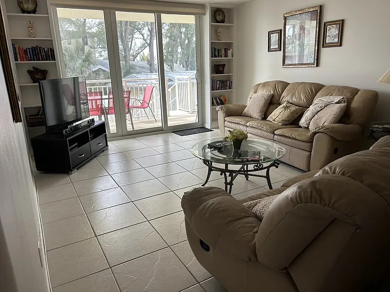2504 Gulf Blvd #104 — Photo 5