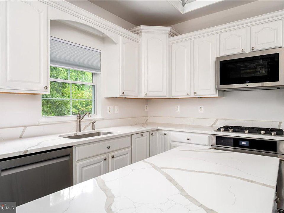 1st image of 921 Spinnaker Way #921
