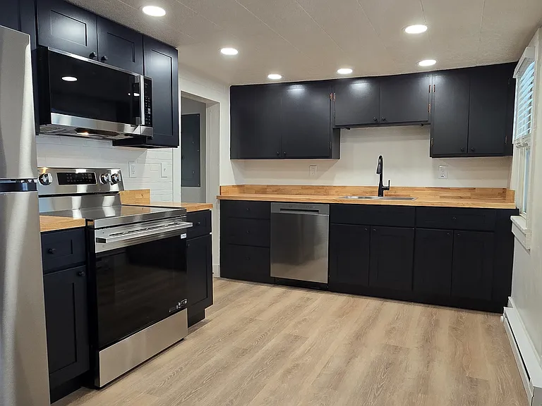 485 W Main St #1 — Photo 31