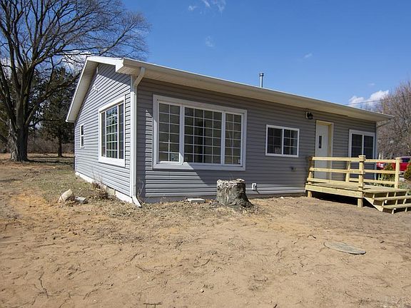 2nd image of 2823 Edwardsburg Ave