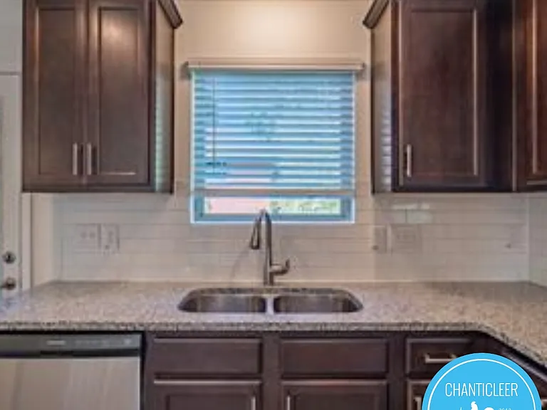 533 Hobkirks Pl #1 — Photo 4