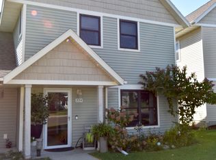224 S Musket Ridge Dr, Sun Prairie, WI 53590
