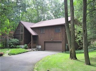 4 Plantation Ct, Bethel, CT 06801
