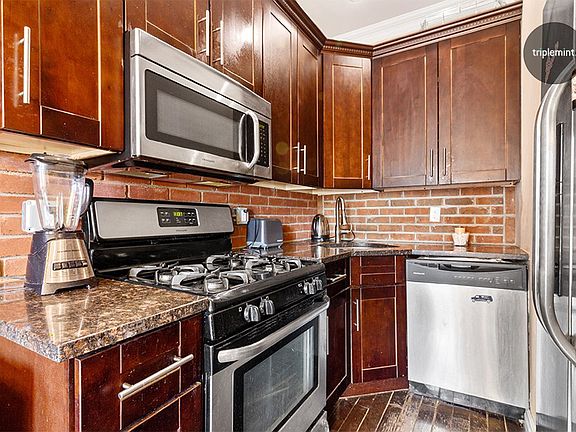 5th image of 1381 Herkimer St