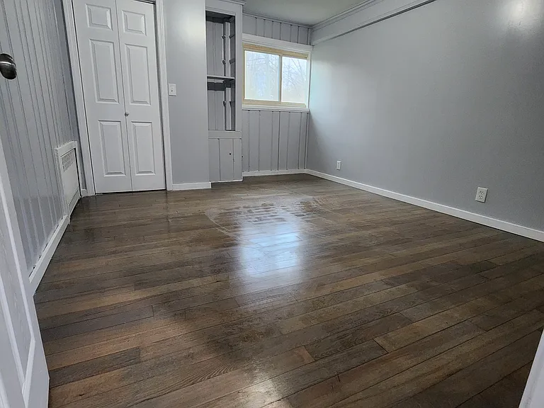 1751 S Main St — Photo 17