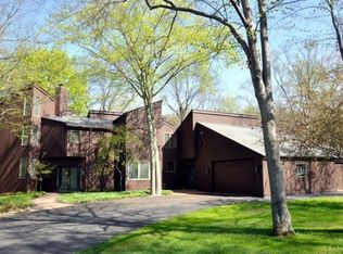 43 Crestway Ct, Appleton, WI 54913