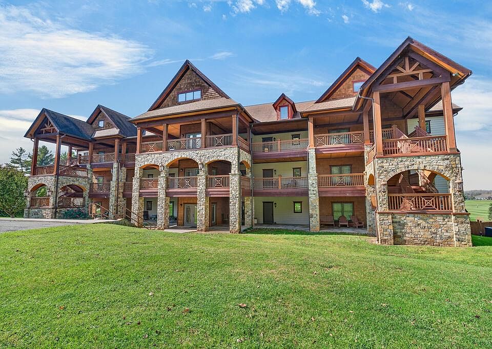 1st image of 20 Golf Overlook Way Unit J