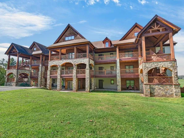 20 Golf Overlook Way Unit J, Laurel Fork, VA 24352