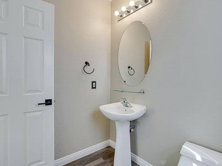 703 Principle Point Ave — Photo 11