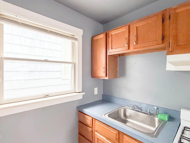 13 Decatur Ave #B — Photo 9