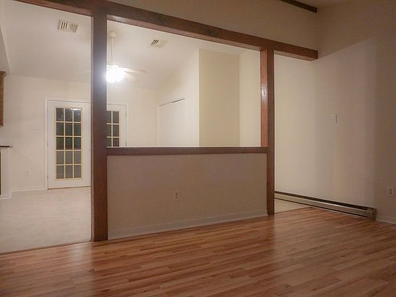 4th image of 6988 Poteet Ln