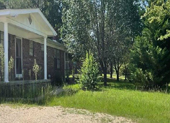 2nd image of 1480 Highway 25