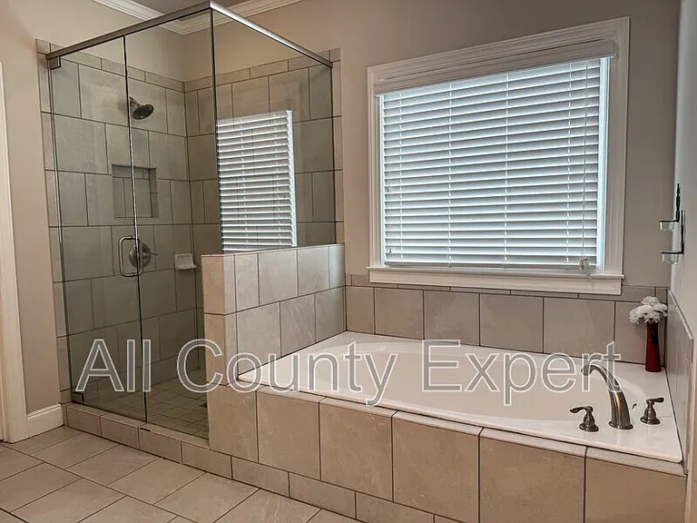 1674 Fairview Dr — Photo 21