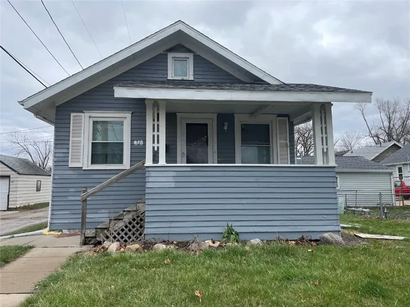 618 13th St NW, Cedar Rapids, IA 52405