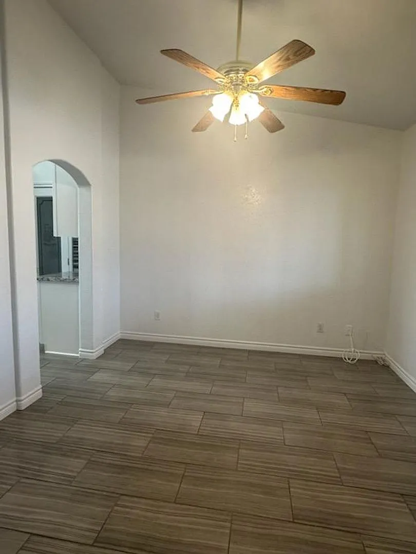 Apple Valley Home — Photo 4