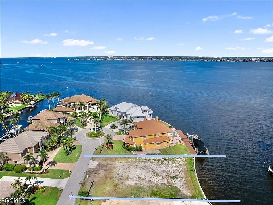 1st image of 799 Cypress Lake Cir