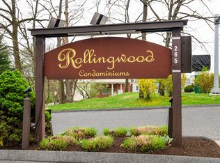 22 Rollingwood Dr BUILDING 22-13, Brookfield, CT 06804