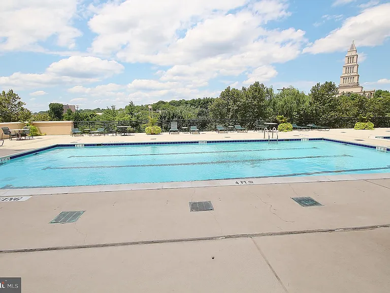 2151 Jamieson Ave #2011 — Photo 29