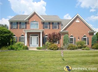 18 Ambrose Ct, Buffalo, NY 14228