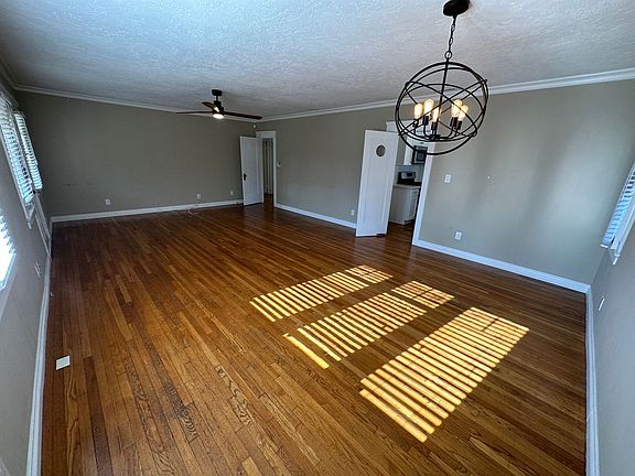 5th image of 283 N Harwood St
