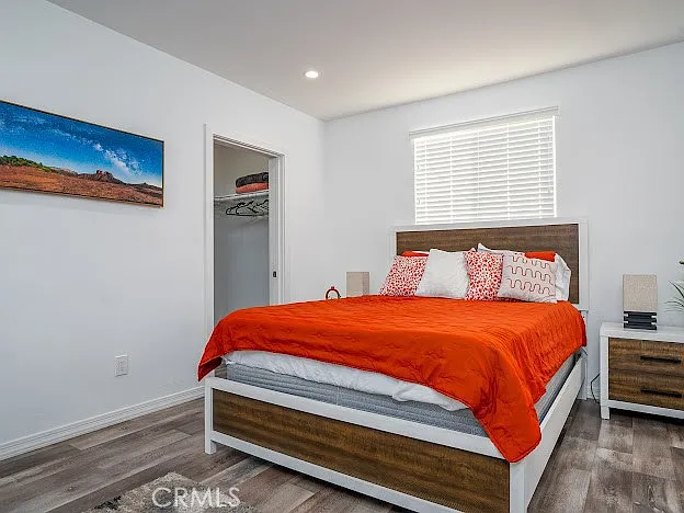 423 E Stuart Ave — Photo 21