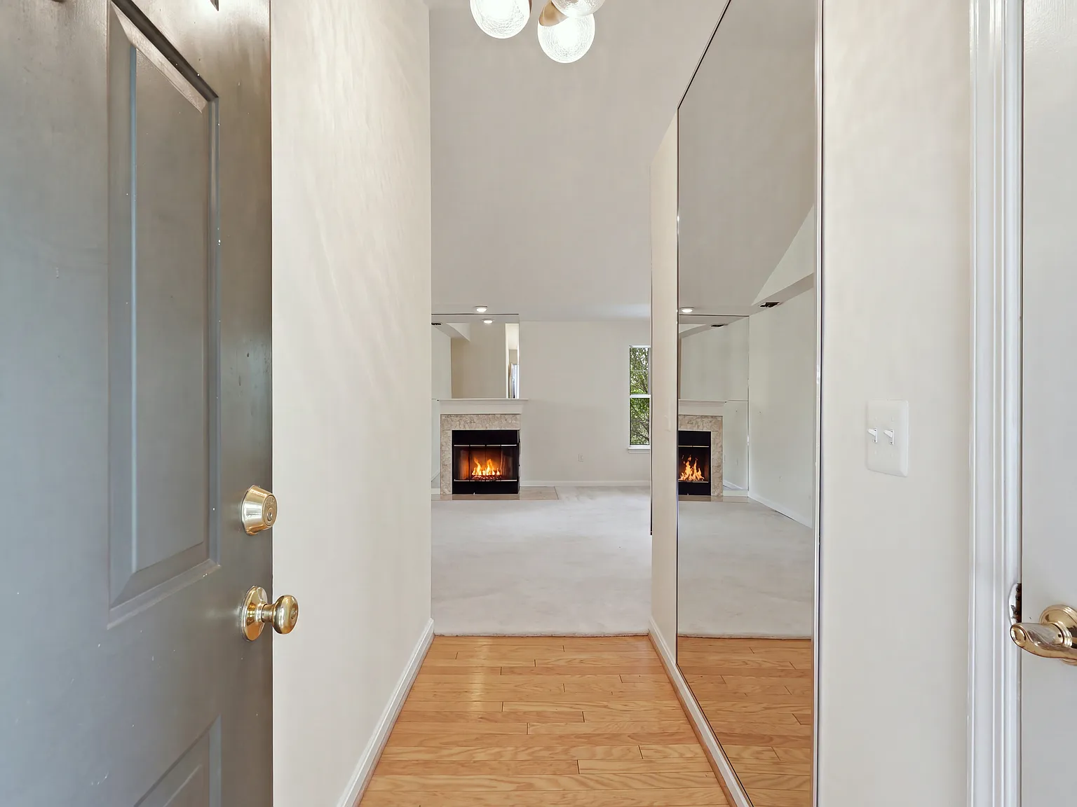 2 bed, 2.0 bath, 1119 sqft, $2,350 — Photo 4