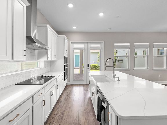 5th image of 10129 Pearson Ave