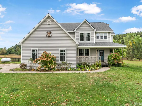 991 Fenton Rd, Kingsley, MI 49649