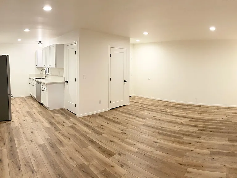 416 Mills Way — Photo 8