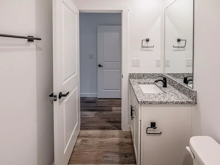 267 Vanderbilt Rd — Photo 13