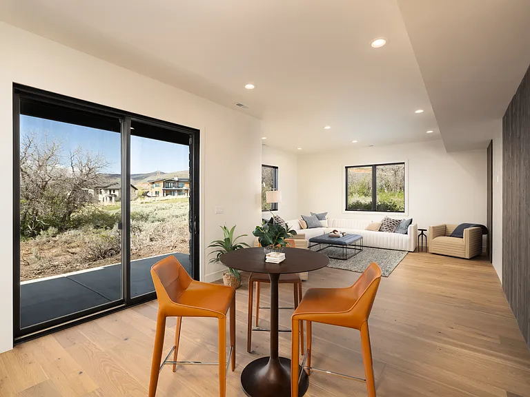 1285 Lasso Trl — Photo 52
