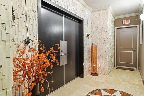 3101 S Ocean Dr Photo 1