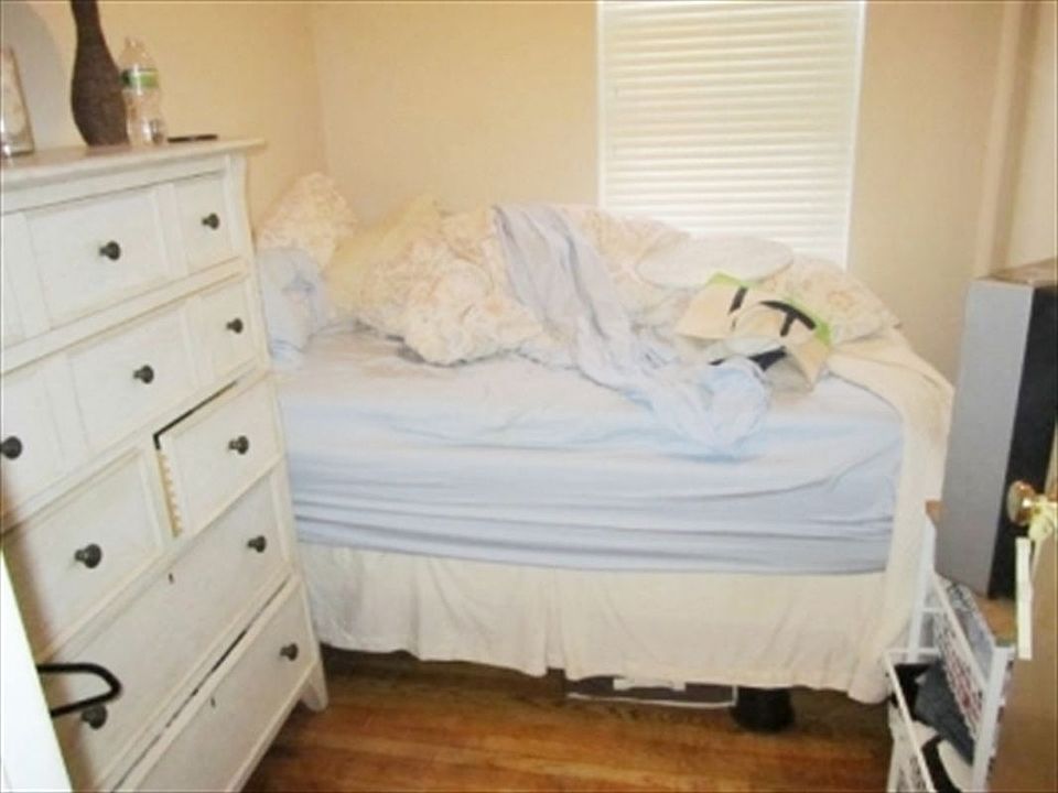 2nd image of 234 E 82nd St APT 7