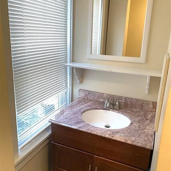 34 Brewer St #1 — Photo 15