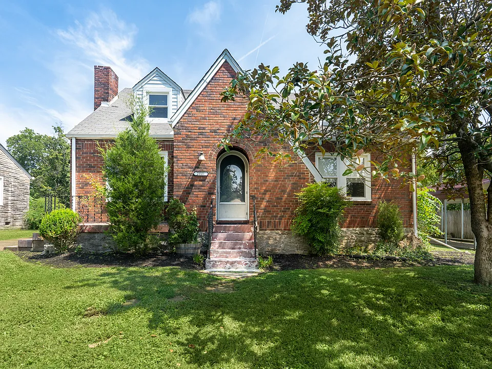 2801 Alhambra Cir