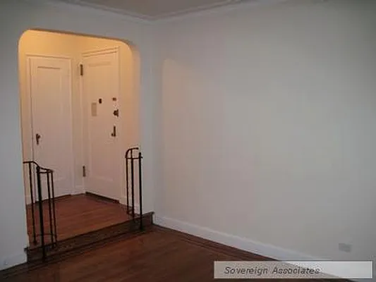 Rented by Sovereign Associates | media 22