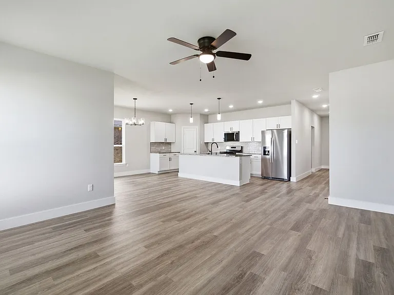 4126 Ranger Rd — Photo 2