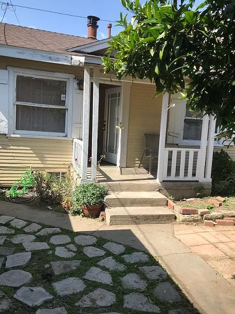 Front porch & front door.