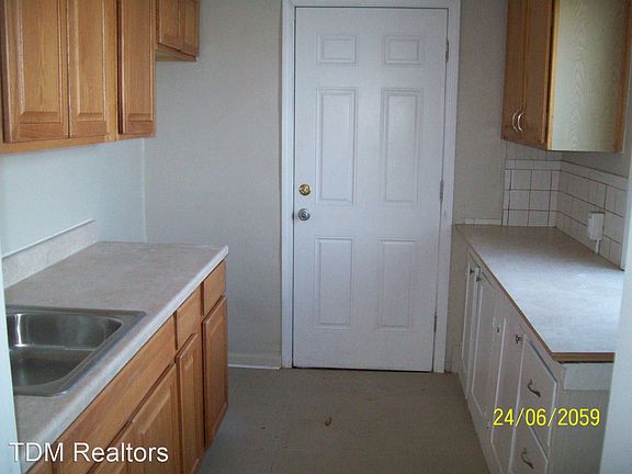 5th image of 609 E Paterson St #1